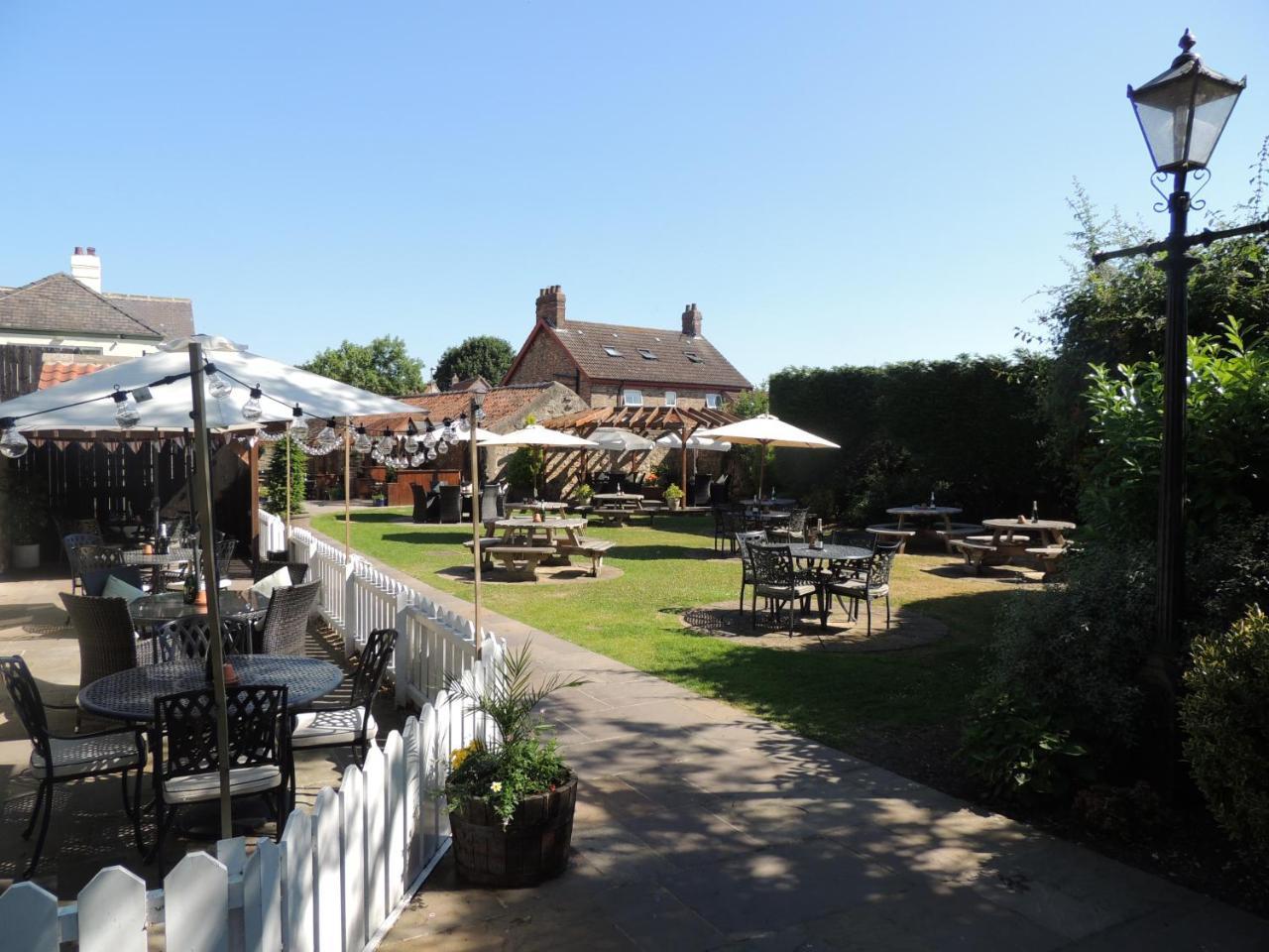 The Angel At Topcliffe Thirsk Exterior photo